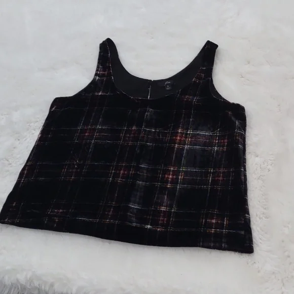 J CREW TOP. - Picture 4 of 17